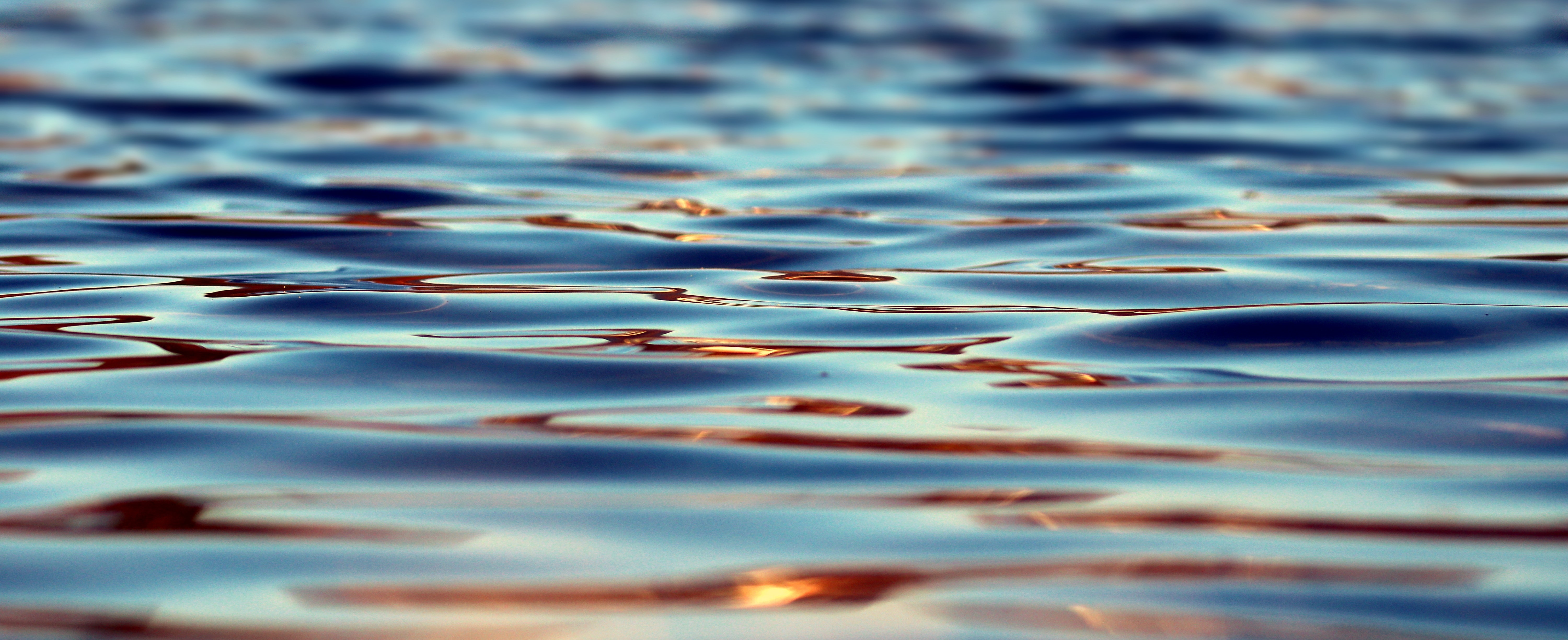 agua_blur-close-up-ripple-355700
